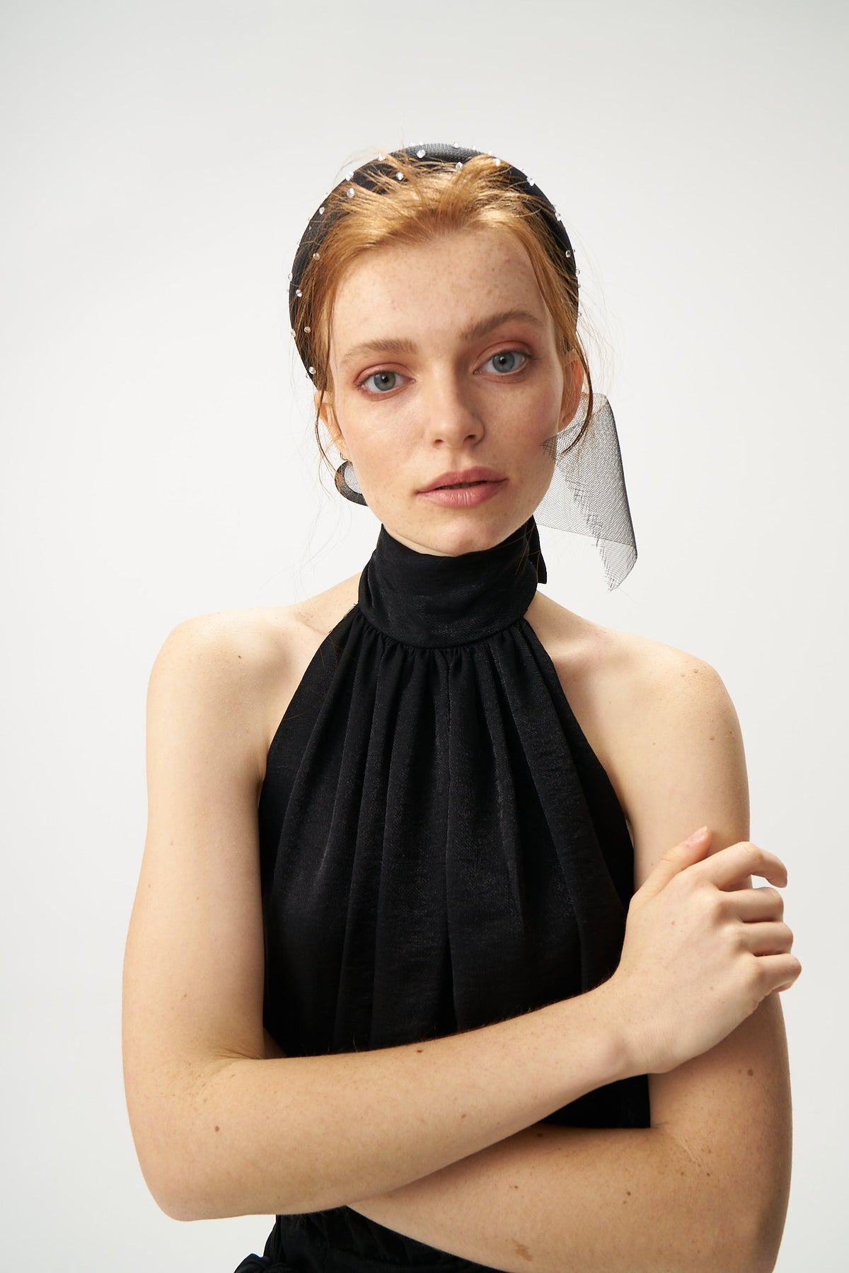 DAHLIA BLACK CROWN