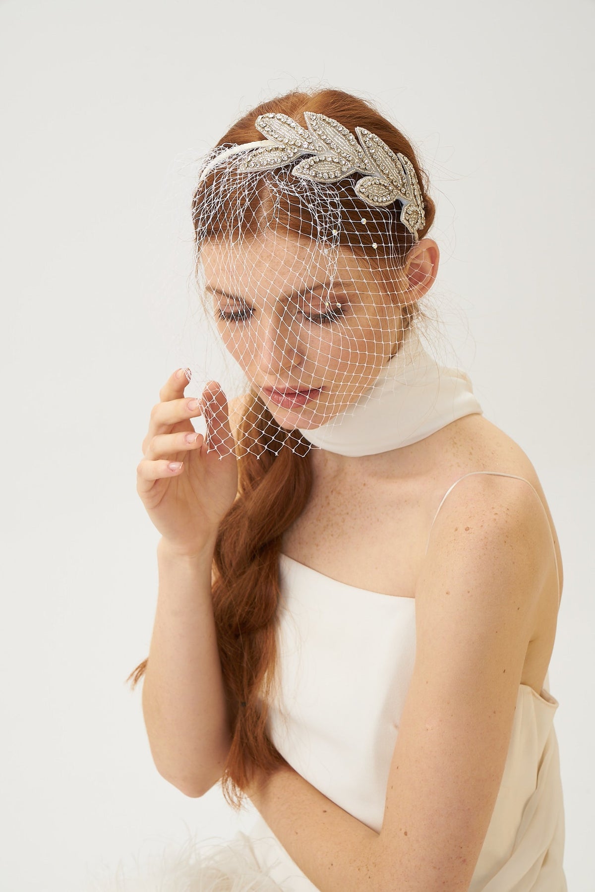 CRYSTAL LEAF VEIL CROWN