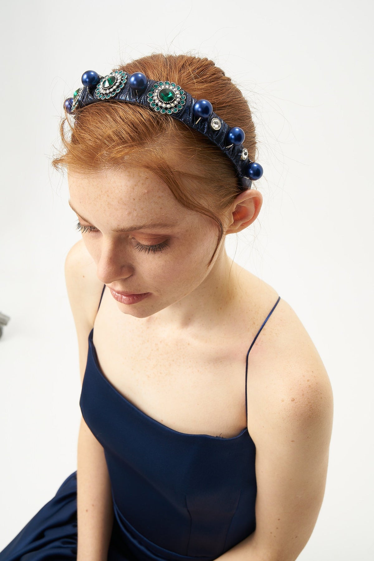 REGINA BLUE CROWN